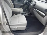 ✅ 2011 Kia Sorento LX • VIN: 5XYKTCA16BG088204 • Lot: 42449074. Listed on IAAI with 105,715 mi. Free auction sales archive from the USA and detailed vehicle history report at DreamBid. Image 5.