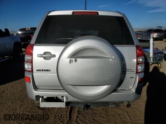 ✅ 2006 Suzuki Grand Vitara Luxury • VIN: JS3TD947564102331 • Lot: 91126125. Wystawiony na Copart z przebiegiem 115 363 mil. Bezpłatny archiwum sprzedaży aukcyjnych z USA i szczegółowy raport historii pojazdu na DreamBid. Zdjęcie 6.