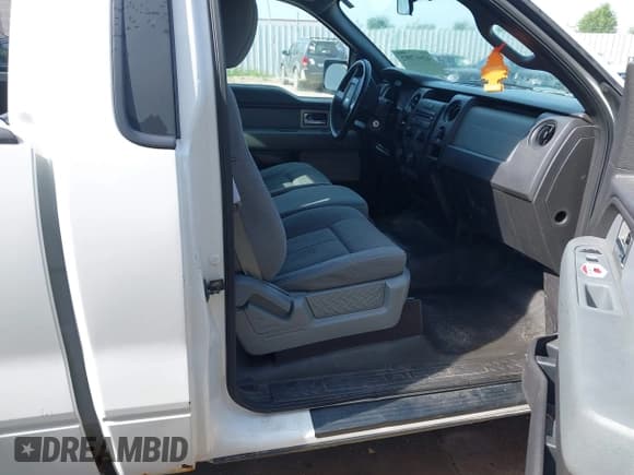✅ 2011 Ford F-150 XL • VIN: 1FTMF1CM7BKD08441 • Lot: 42607092. Listed on IAAI with 348,991 mi. Free auction sales archive from the USA and detailed vehicle history report at DreamBid. Image 5.