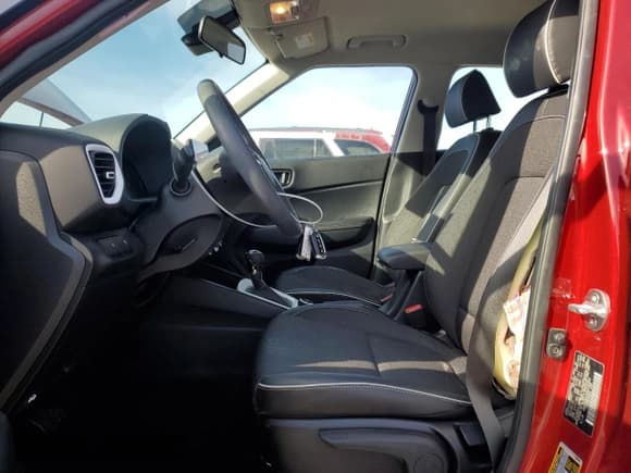 ✅ 2024 Hyundai Venue Limited • VIN: KMHRC8A33RU292833 • Lot: 53693115. Listed on Copart with 2,252 mi. Free auction sales archive from the USA and detailed vehicle history report at DreamBid. Image 7.