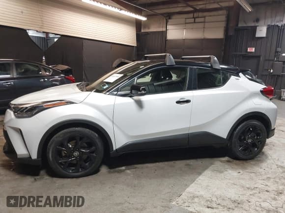 ✅ 2022 Toyota C-HR XLE • VIN: JTNKHMBX8N1136201 • Lot: 41632985. Wystawiony na IAAI z przebiegiem 16 278 mil. Bezpłatny archiwum sprzedaży aukcyjnych z USA i szczegółowy raport historii pojazdu na DreamBid. Zdjęcie 14.