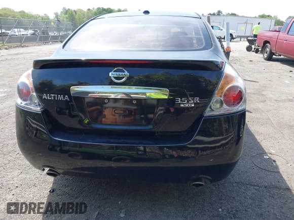 ✅ 2010 Nissan Altima SR • VIN: 1N4BL2APXAN460915 • Lot: 42015841. Listed on IAAI with Not provided. Free auction sales archive from the USA and detailed vehicle history report at DreamBid. Image 15.