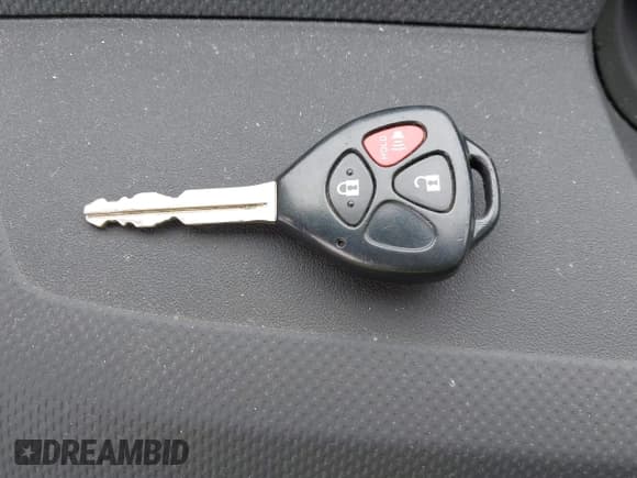 ✅ 2012 Scion xB • VIN: JTLZE4FE0CJ024045 • Lot: 43528587. Wystawiony na IAAI z przebiegiem 220 407 mil. Bezpłatny archiwum sprzedaży aukcyjnych z USA i szczegółowy raport historii pojazdu na DreamBid. Zdjęcie 11.