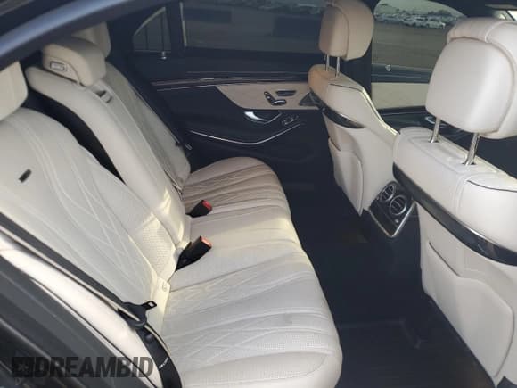 ✅ 2019 Mercedes-Benz S 63 AMG • VIN: WDDUG8JB8KA418823 • Lot: 70863665. Listed on Copart with 32,288 mi. Free auction sales archive from the USA and detailed vehicle history report at DreamBid. Image 10.