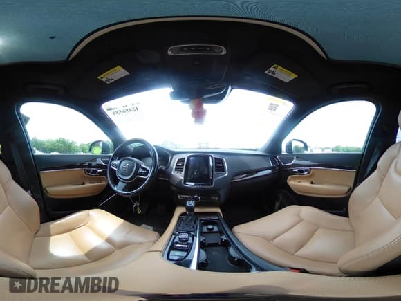 ✅ 2018 Volvo XC90 Momentum • VIN: YV4102PK0J1345867 • Lot: 42486559. Listed on IAAI with 104,054 mi. Free auction sales archive from the USA and detailed vehicle history report at DreamBid. Image 21.