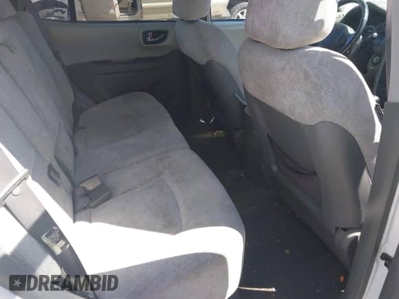 2005 Hyundai Santa Fe GLS z VIN KM8SC73E85U899914, wystawiony jako IAAI lot #42236493 z przebiegiem 237 502 mil mil oraz . Historia ofert i sprzedaży dostępna na DreamBid. Obrazek 8.