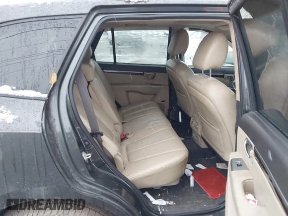 ✅ 2011 Hyundai Santa Fe Limited • VIN: 5XYZK3AB1BG047621 • Lot: 43656525. Listed on IAAI with 241,639 mi. Free auction sales archive from the USA and detailed vehicle history report at DreamBid. Image 8.