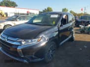 ✅ 2018 Mitsubishi Outlander ES • VIN: JA4AZ3A32JJ006179 • Lot: 43085274. Wystawiony na IAAI z przebiegiem 84 271 mil. Bezpłatny archiwum sprzedaży aukcyjnych z USA i szczegółowy raport historii pojazdu na DreamBid. Zdjęcie 14.