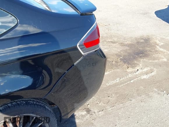 ✅ 2010 Ford Focus SES • VIN: 1FAHP3GNXAW275963 • Lot: 43816873. Listed on IAAI with 101,122 mi. Free auction sales archive from the USA and detailed vehicle history report at DreamBid. Image 13.