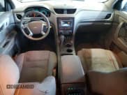 ✅ 2015 Chevrolet Traverse LT • VIN: 1GNKRHKD0FJ104253 • Lot: 91484635. Wystawiony na Copart z przebiegiem 214 821 mil. Bezpłatny archiwum sprzedaży aukcyjnych z USA i szczegółowy raport historii pojazdu na DreamBid. Zdjęcie 8.