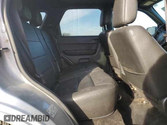 ✅ 2012 Ford Escape XLT • VIN: 1FMCU9DG1CKB61670 • Lot: 91955625. Wystawiony na Copart z przebiegiem 159 473 mil. Bezpłatny archiwum sprzedaży aukcyjnych z USA i szczegółowy raport historii pojazdu na DreamBid. Zdjęcie 11.