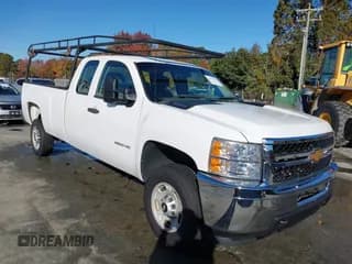 ✅ 2013 Chevrolet Silverado 2500HD Work Truck • VIN: 1GC2CVCG2DZ185563 • Лот: 43411016. Опубликован ранее на IAAI с пробегом 221 398 миль. Бесплатный доступ к архиву аукционных продаж из США и подробный отчёт об истории автомобиля на DreamBid. Изображение 1.