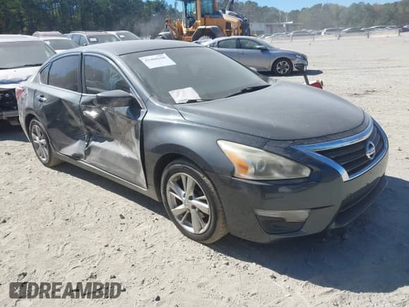 ✅ 2013 Nissan Altima SV • VIN: 1N4AL3AP0DC163959 • Lot: 43468160. Listed on IAAI with 187,000 mi. Free auction sales archive from the USA and detailed vehicle history report at DreamBid. Image 1.