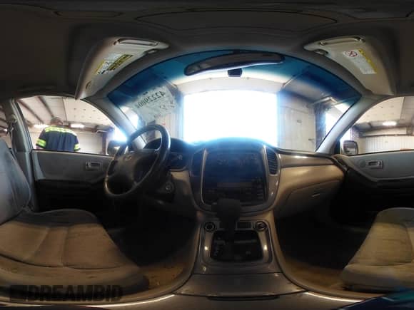 2003 Toyota Highlander с VIN JTEHD21AX30021125, выставлен на аукционе IAAI как лот 42229004 с пробегом 198 045 миль миль и . История ставок и продаж доступна на DreamBid. Изображение 18.