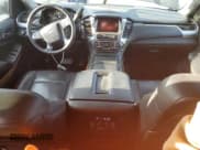 ✅ 2015 Chevrolet Suburban LTZ • VIN: 1GNSKKKC7FR125739 • Lot: 44774175. Wystawiony na Copart z przebiegiem 176 287 mil. Bezpłatny archiwum sprzedaży aukcyjnych z USA i szczegółowy raport historii pojazdu na DreamBid. Zdjęcie 8.