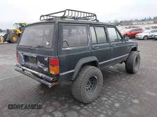 ✅ 1992 Jeep Cherokee • VIN: 1J4FJ88S5NL217605 • Лот: 43833076. Опубликован ранее на IAAI с пробегом 226 997 миль. Бесплатный доступ к архиву аукционных продаж из США и подробный отчёт об истории автомобиля на DreamBid. Изображение 4.