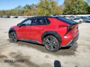 ✅ 2024 Toyota bZ4X XLE • VIN: JTMABACA0RA053717 • Lot: 86874945. Wystawiony na Copart z przebiegiem 8 070 mil. Bezpłatny archiwum sprzedaży aukcyjnych z USA i szczegółowy raport historii pojazdu na DreamBid. Zdjęcie 2.