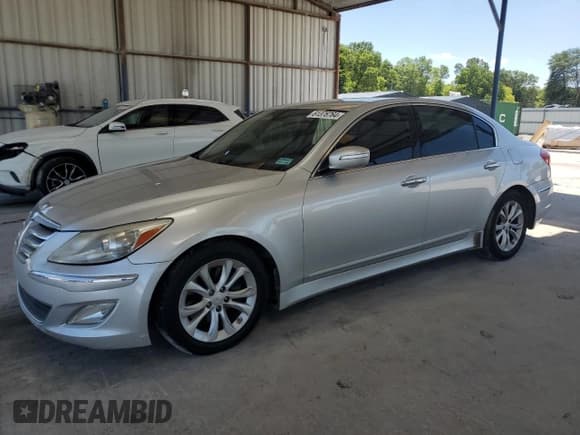 ✅ 2013 Hyundai Genesis 3.8L • VIN: KMHGC4DD0DU243456 • Lot: 80797065. Wystawiony na Copart z przebiegiem 199 253 mil. Bezpłatny archiwum sprzedaży aukcyjnych z USA i szczegółowy raport historii pojazdu na DreamBid. Zdjęcie 1.