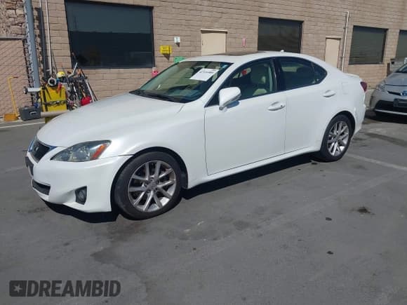 ✅ 2011 Lexus IS 250 • VIN: JTHBF5C28B5151982 • Lot: 42316989. Listed on IAAI with 165,514 mi. Free auction sales archive from the USA and detailed vehicle history report at DreamBid. Image 18.
