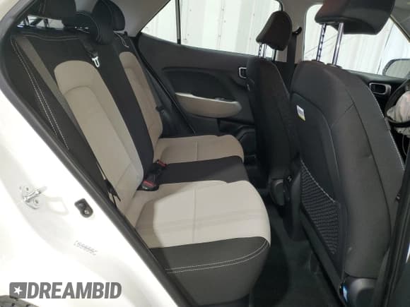 ✅ 2024 Hyundai Venue SEL • VIN: KMHRC8A30RU291915 • Lot: 80607434. Listed on Copart with 11,778 mi. Free auction sales archive from the USA and detailed vehicle history report at DreamBid. Image 11.