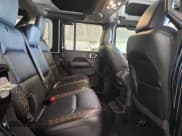 ✅ 2022 Jeep Wrangler Unlimited Sahara Altitude • VIN: 1C4HJXEG7NW111230 • Лот: 92043455. Опубликован ранее на Copart с пробегом 54 336 миль. Бесплатный доступ к архиву аукционных продаж из США и подробный отчёт об истории автомобиля на DreamBid. Изображение 11.