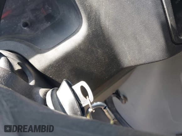 ✅ 2009 Ford Econoline Cargo Commercial • VIN: 1FTNE24W09DA75465 • Лот: 43023522. Опубликован ранее на IAAI с пробегом Не указан. Бесплатный доступ к архиву аукционных продаж из США и подробный отчёт об истории автомобиля на DreamBid. Изображение 11.