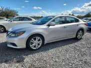 ✅ 2017 Nissan Altima SR • VIN: 1N4BL3AP6HC197818 • Лот: 82098675. Опубликован ранее на Copart с пробегом 98 033 миль. Бесплатный доступ к архиву аукционных продаж из США и подробный отчёт об истории автомобиля на DreamBid. Изображение 1.