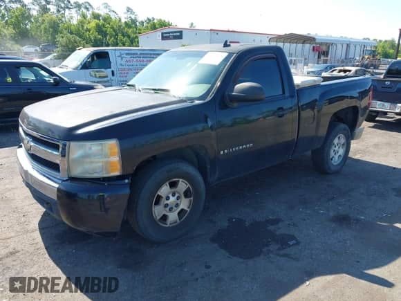 2008 Chevrolet Silverado 1500 Work Truck z VIN 1GCEC14X08Z170361, wystawiony jako IAAI lot #42389874 z przebiegiem 244 026 mil mil oraz . Historia ofert i sprzedaży dostępna na DreamBid. Obrazek 2.