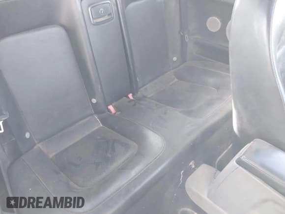 ✅ 2004 Volkswagen Beetle GLS Turbo • VIN: 3VWCD21Y34M300181 • Lot: 41383155. Listed on IAAI with 115,430 mi. Free auction sales archive from the USA and detailed vehicle history report at DreamBid. Image 8.