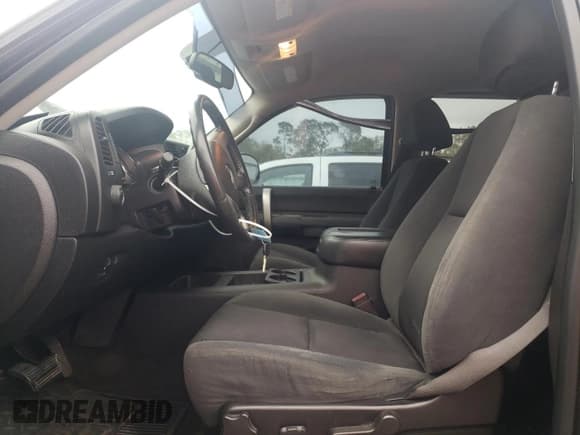 ✅ 2009 Chevrolet Silverado 2500HD LT • VIN: 1GCHK53609F153336 • Лот: 86392184. Опубликован ранее на Copart с пробегом 201 011 миль. Бесплатный доступ к архиву аукционных продаж из США и подробный отчёт об истории автомобиля на DreamBid. Изображение 7.