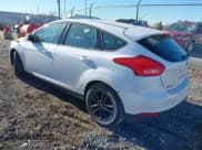 ✅ 2017 Ford Focus SE • VIN: 1FADP3K24HL259538 • Lot: 43701564. Wystawiony na IAAI z przebiegiem 184 903 mil. Bezpłatny archiwum sprzedaży aukcyjnych z USA i szczegółowy raport historii pojazdu na DreamBid. Zdjęcie 3.