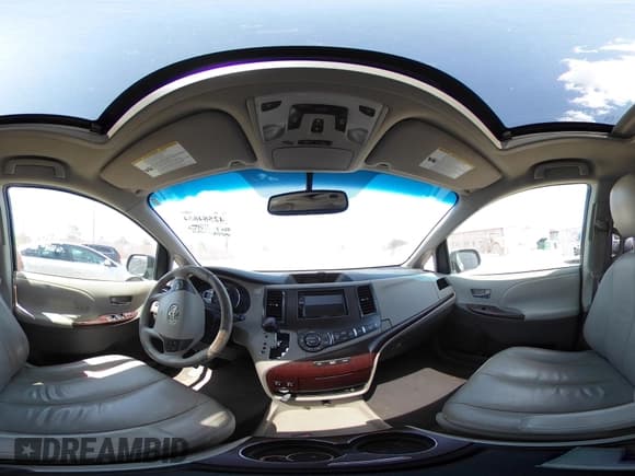 ✅ 2011 Toyota Sienna XLE • VIN: 5TDDK3DC6BS005317 • Lot: 42584654. Listed on IAAI with 191,713 mi. Free auction sales archive from the USA and detailed vehicle history report at DreamBid. Image 18.