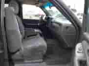 ✅ 2001 Chevrolet Silverado 1500 LT • VIN: 1GCEC19T91Z130663 • Lot: 42393510. Wystawiony na IAAI z przebiegiem 172 128 mil mil. Skorzystaj z bezpłatnego archiwum sprzedaży aukcyjnych z USA i zobacz szczegółowy raport historii pojazdu na DreamBid. Zdjęcie 5.