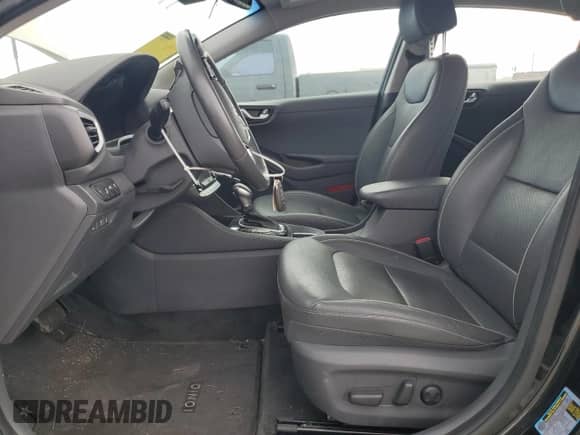 2019 Hyundai Ioniq Limited с VIN KMHC75LD4KU168283, выставлен на аукционе Copart как лот 71283154 с пробегом 35 598 миль миль и На запчасти • Non repairable. История ставок и продаж доступна на DreamBid. Изображение 7.