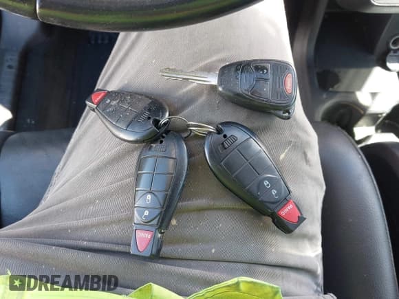 ✅ 2010 Dodge Journey SXT • VIN: 3D4PH5FV4AT253644 • Lot: 43444453. Listed on IAAI with 163,756 mi. Free auction sales archive from the USA and detailed vehicle history report at DreamBid. Image 11.