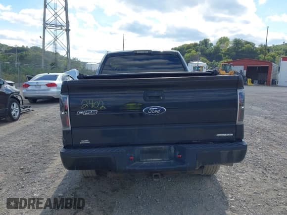 ✅ 2012 Ford F-150 XL • VIN: 1FTFX1EF4CFC72402 • Lot: 43117704. Wystawiony na IAAI z przebiegiem 140 452 mil. Bezpłatny archiwum sprzedaży aukcyjnych z USA i szczegółowy raport historii pojazdu na DreamBid. Zdjęcie 16.