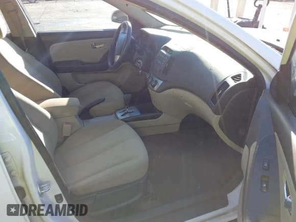 ✅ 2010 Hyundai Elantra SE • VIN: KMHDU4AD9AU977464 • Lot: 43478148. Listed on IAAI with 184,674 mi. Free auction sales archive from the USA and detailed vehicle history report at DreamBid. Image 5.