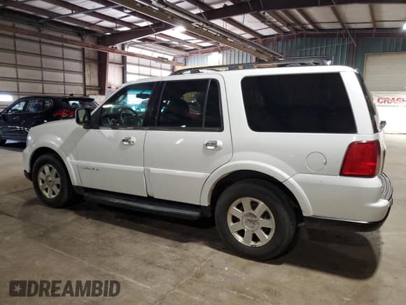 ✅ 2005 Lincoln Navigator Luxury • VIN: 5LMFU28585LJ11727 • Lot: 66579875. Wystawiony na Copart z przebiegiem 231 722 mil. Bezpłatny archiwum sprzedaży aukcyjnych z USA i szczegółowy raport historii pojazdu na DreamBid. Zdjęcie 2.
