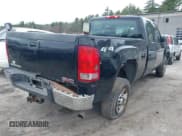 ✅ 2011 GMC Sierra 2500HD Work Truck • VIN: 1GT22ZCG1BZ464817 • Лот: 42005759. Опубликован ранее на IAAI с пробегом 196 243 миль. Бесплатный доступ к архиву аукционных продаж из США и подробный отчёт об истории автомобиля на DreamBid. Изображение 4.