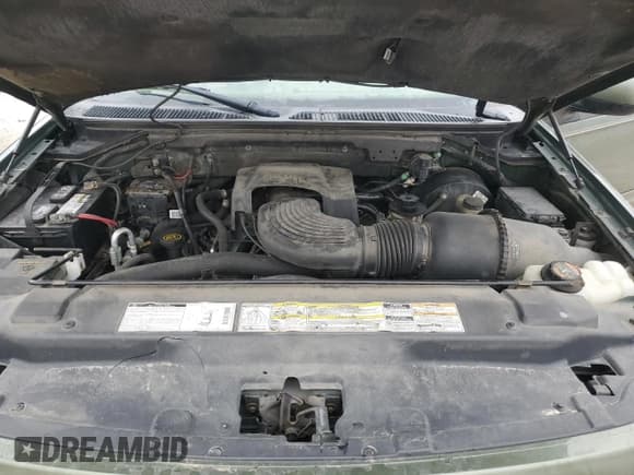 ✅ 2000 Ford Expedition Eddie Bauer • VIN: 1FMRU17L3YLA76951 • Lot: 51578665. Listed on Copart with 158,987 mi. Free auction sales archive from the USA and detailed vehicle history report at DreamBid. Image 12.