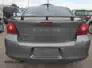 2013 Dodge Avenger SE V6 z VIN 1C3CDZAG7DN582466, wystawiony jako Copart lot #70787604 z przebiegiem 171 846 mil mil oraz Szkoda całkowita • Salvage title. Historia ofert i sprzedaży dostępna na DreamBid. Obrazek 6.
