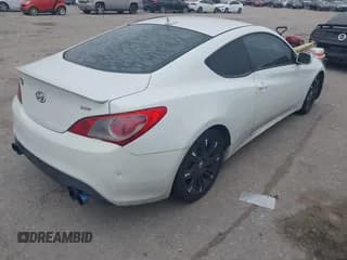 ✅ 2010 Hyundai Genesis Coupe • VIN: KMHHT6KD8AU040510 • Lot: 42316797. Wystawiony na IAAI z przebiegiem 194 975 mil. Bezpłatny archiwum sprzedaży aukcyjnych z USA i szczegółowy raport historii pojazdu na DreamBid. Zdjęcie 4.