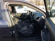 ✅ 2018 Jeep Cherokee Latitude • VIN: 1C4PJMCX2JD607247 • Lot: 43700261. Listed on IAAI with 81,431 mi. Free auction sales archive from the USA and detailed vehicle history report at DreamBid. Image 5.