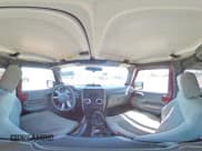 ✅ 2008 Jeep Wrangler Sahara • VIN: 1J4FA54198L505014 • Lot: 55328045. Wystawiony na Copart z przebiegiem 128 049 mil. Bezpłatny archiwum sprzedaży aukcyjnych z USA i szczegółowy raport historii pojazdu na DreamBid. Zdjęcie 14.