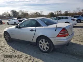 ✅ 1998 Mercedes-Benz SLK 230/320 • VIN: WDBKK47F1WF061219 • Лот: 91655165. Опубликован ранее на Copart с пробегом 195 818 миль. Бесплатный доступ к архиву аукционных продаж из США и подробный отчёт об истории автомобиля на DreamBid. Изображение 2.