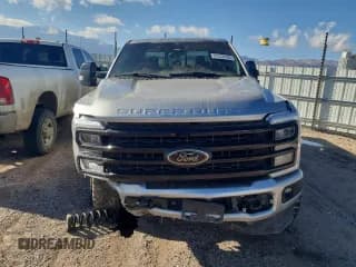 ✅ 2023 Ford F-350 XL • VIN: 1FT8W3BT5PEE10395 • Лот: 87632425. Опубликован ранее на Copart с пробегом 33 384 миль. Бесплатный доступ к архиву аукционных продаж из США и подробный отчёт об истории автомобиля на DreamBid. Изображение 5.
