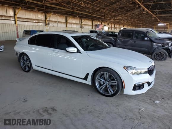 ✅ 2019 BMW 7 Series 740i • VIN: WBA7E2C54KB217199 • Лот: 57178915. Опубликован ранее на Copart с пробегом 75 781 миль. Бесплатный доступ к архиву аукционных продаж из США и подробный отчёт об истории автомобиля на DreamBid. Изображение 4.
