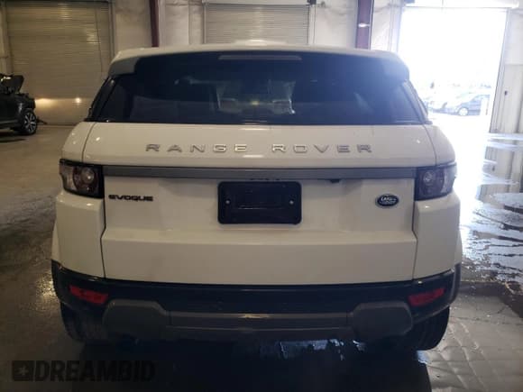 ✅ 2015 Land Rover Range Rover Evoque Pure Plus • VIN: SALVP2BG5FH994588 • Lot: 81860585. Wystawiony na Copart z przebiegiem 78 446 mil. Bezpłatny archiwum sprzedaży aukcyjnych z USA i szczegółowy raport historii pojazdu na DreamBid. Zdjęcie 6.