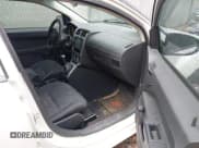 ✅ 2009 Dodge Caliber SE • VIN: 1B3HB28C59D151981 • Лот: 42438794. Опубликован ранее на IAAI с пробегом 165 560 миль. Бесплатный доступ к архиву аукционных продаж из США и подробный отчёт об истории автомобиля на DreamBid. Изображение 5.