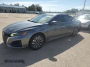 ✅ 2023 Nissan Altima SV • VIN: 1N4BL4DVXPN390220 • Lot: 84073925. Wystawiony na Copart z przebiegiem 61 084 mil. Bezpłatny archiwum sprzedaży aukcyjnych z USA i szczegółowy raport historii pojazdu na DreamBid. Zdjęcie 1.